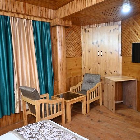 Hotel Nirmal Chhaya Manāli Buitenkant foto
