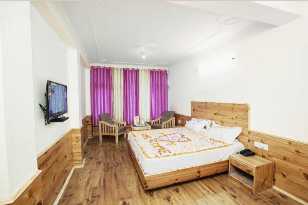 Hotel Nirmal Chhaya Manāli Buitenkant foto