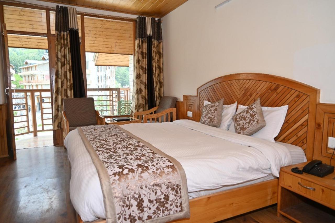 Hotel Nirmal Chhaya Manāli Buitenkant foto