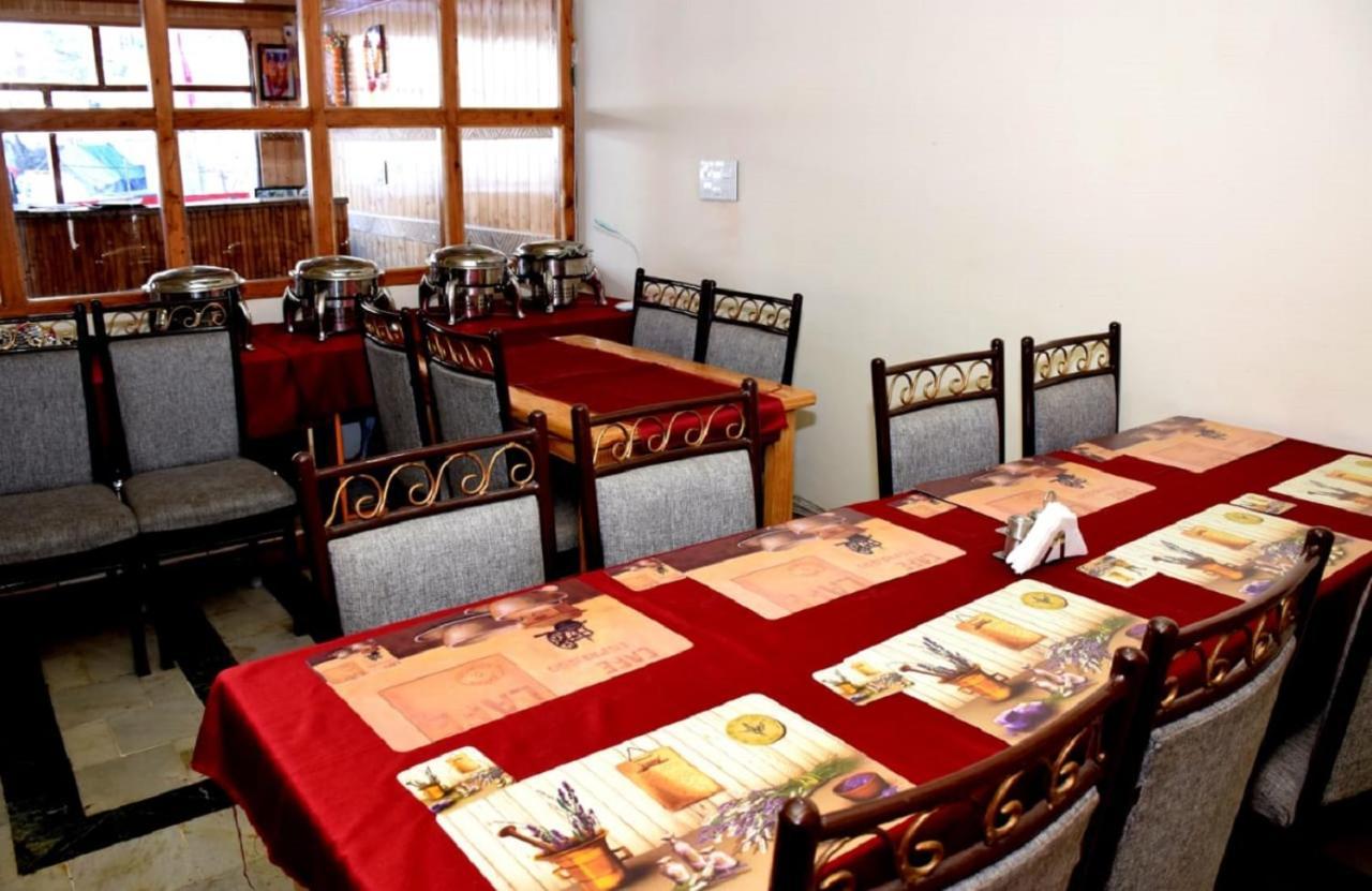 Hotel Nirmal Chhaya Manāli Buitenkant foto