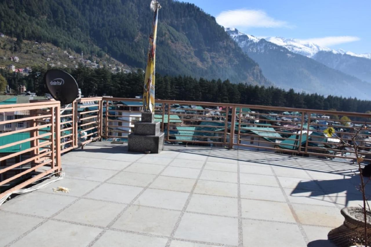 Hotel Nirmal Chhaya Manāli Buitenkant foto